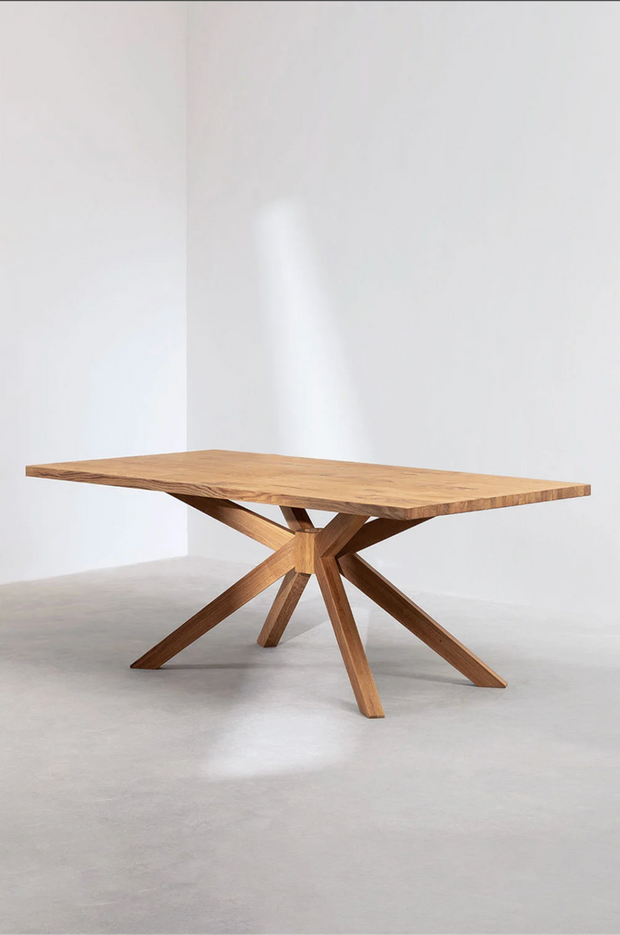 <h2>Dining Tables<br/><span style="text-decoration:underline">Clean, modern dining tables crafted for contemporary interiors.</span></h2><p></p>
